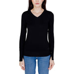 Guess - Refined Fitted Cotton V-Neck Sweater with Button Cuffs - Black Guess